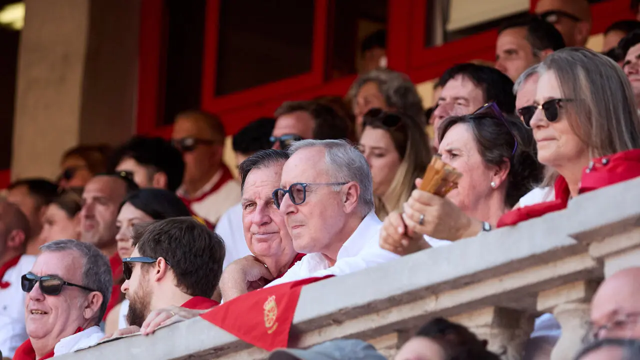 Los tendidos de la Plaza de Toros de Pamplona durante la octava y &uacute;ltima corrida de la Feria del Toro de San Ferm&iacute;n 2026. I&Ntilde;IGO ALZUGARAY