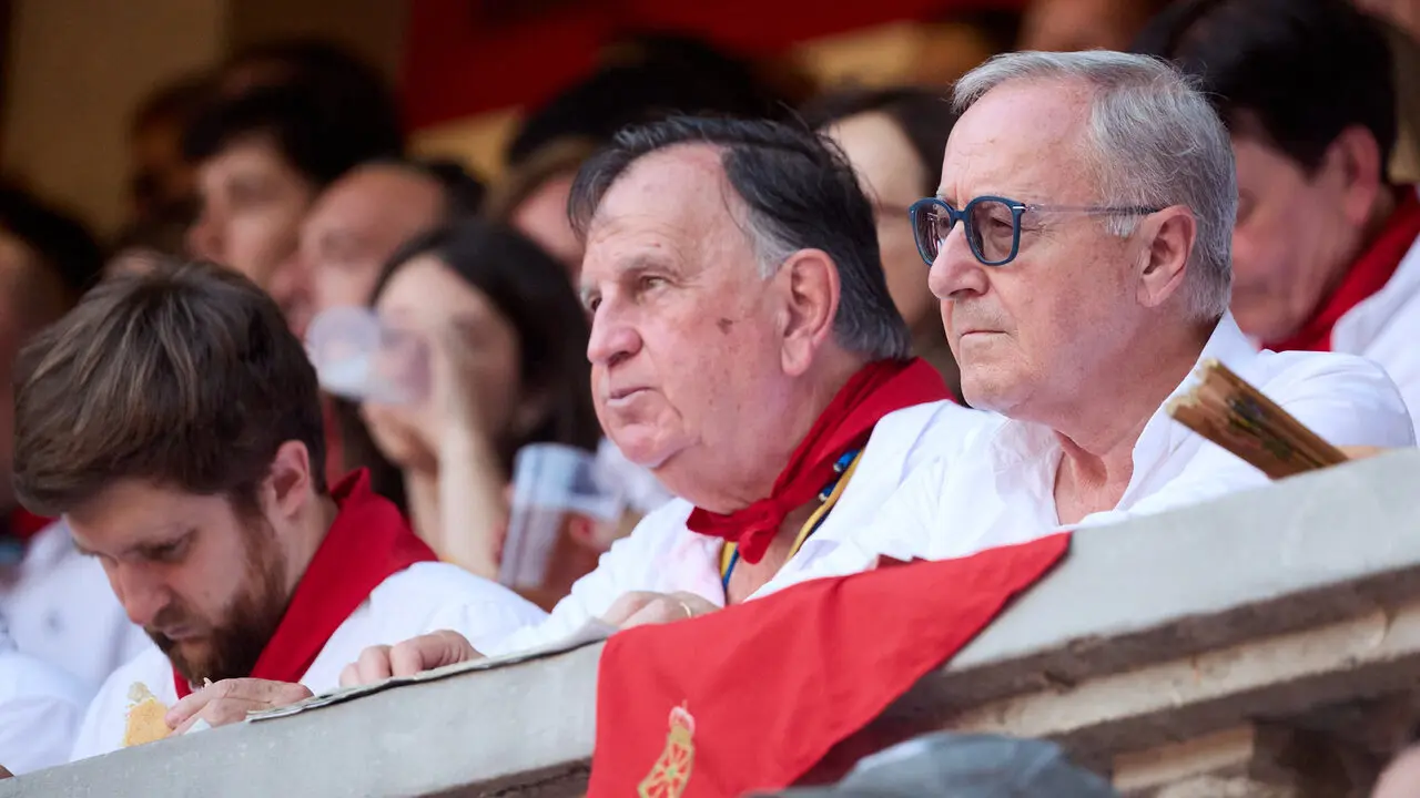 Los tendidos de la Plaza de Toros de Pamplona durante la octava y &uacute;ltima corrida de la Feria del Toro de San Ferm&iacute;n 2026. I&Ntilde;IGO ALZUGARAY