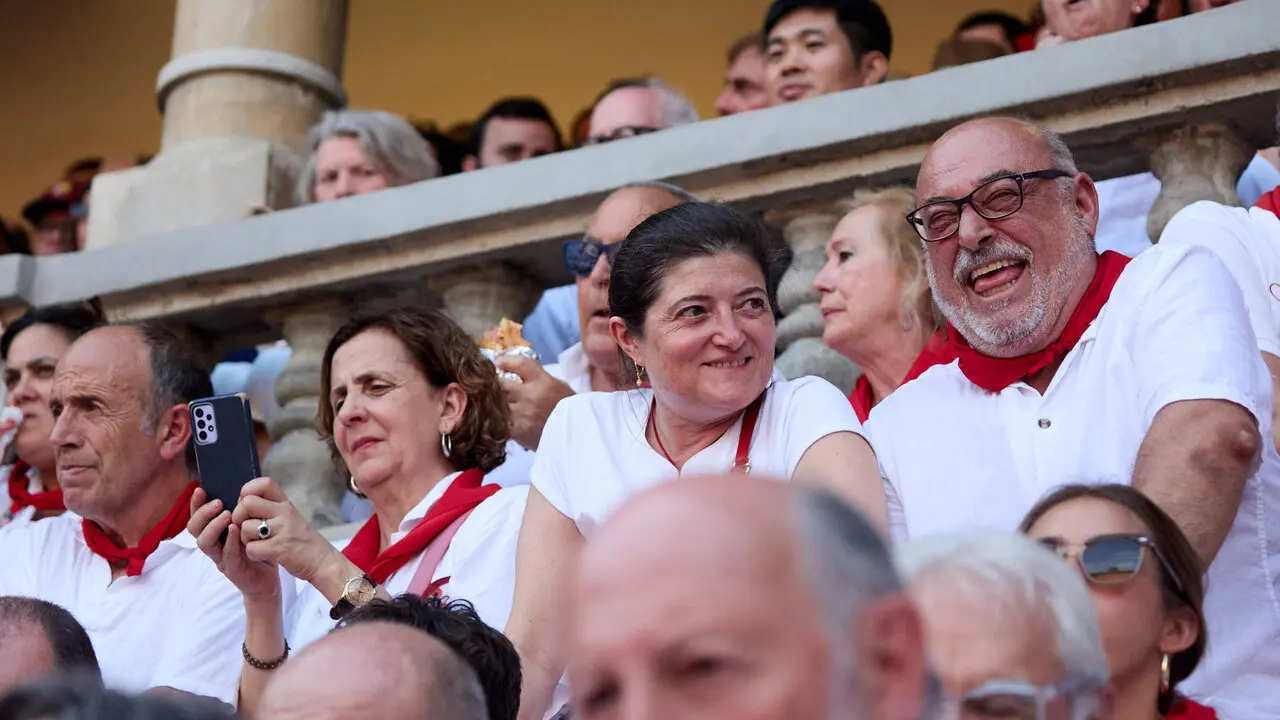 Los tendidos de la Plaza de Toros de Pamplona durante la octava y &uacute;ltima corrida de la Feria del Toro de San Ferm&iacute;n 2026. I&Ntilde;IGO ALZUGARAY