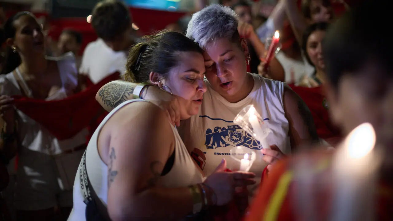 Pobre de m&iacute; en la Plaza del Ayuntamiento de Pamplona con el que finalizan los nueve d&iacute;as de las Fiestas de San Ferm&iacute;n 2026. I&Ntilde;IGO ALZUGARAY