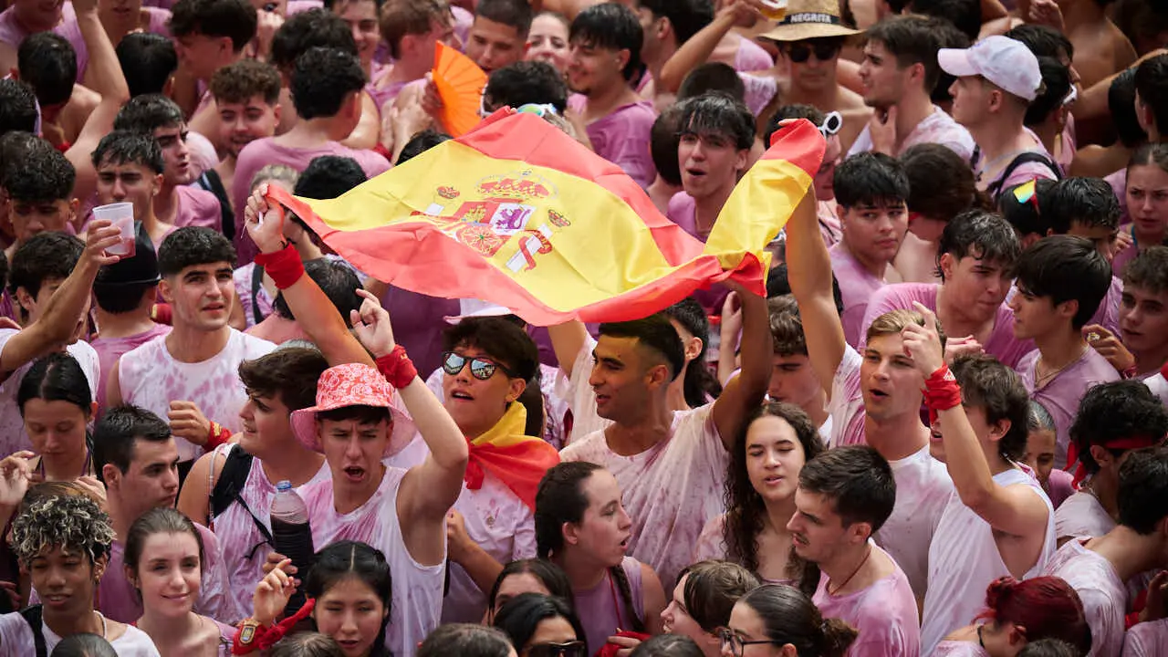 Cohete anunciador de las fiestas de Tudela 2026 en honor a Santa Ana. PABLO LASAOSA