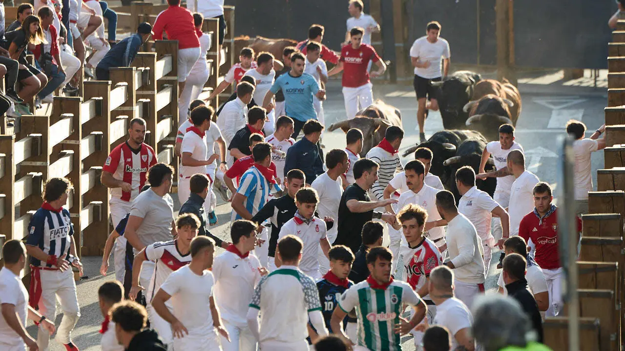 Tercer encierro de las Fiestas de Tudela 2026. I&Ntilde;IGO ALZUGARAY