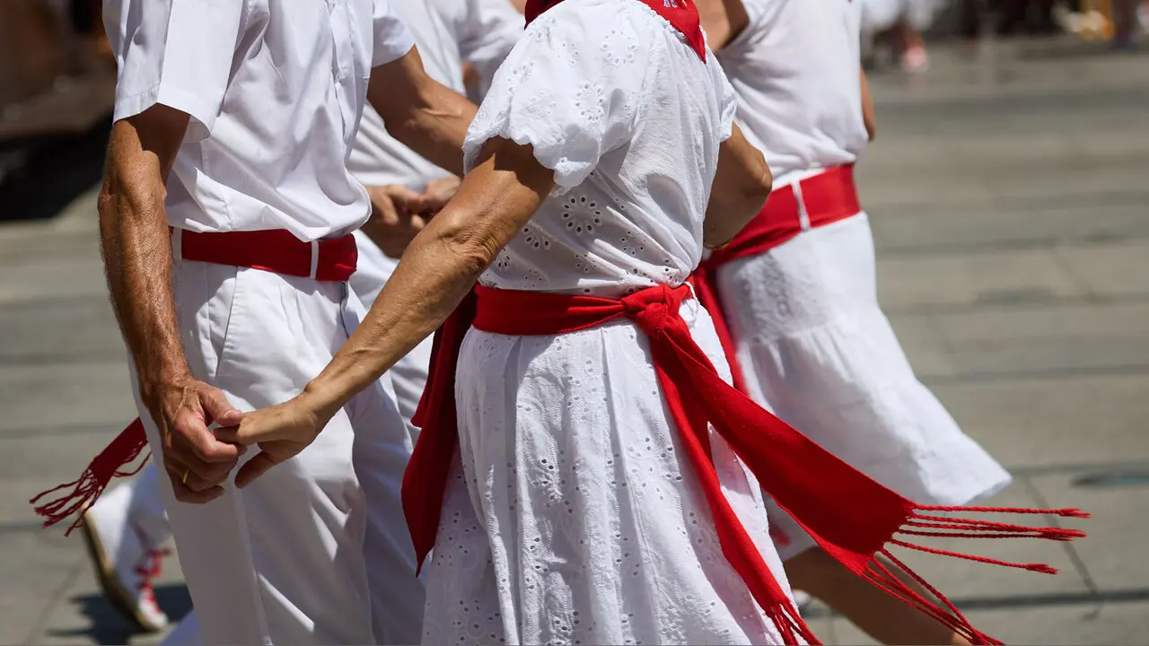 Chupinazo e inicio de las Fiestas de Estella 2026. I&Ntilde;IGO ALZUGARAY