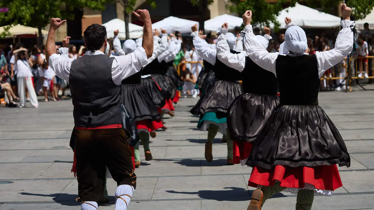 Chupinazo e inicio de las Fiestas de Estella 2026. I&Ntilde;IGO ALZUGARAY