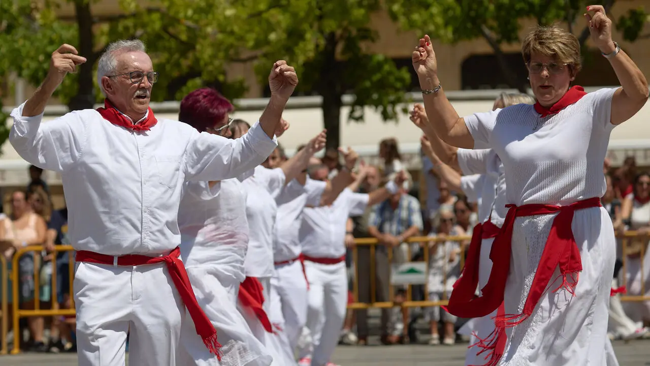 Chupinazo e inicio de las Fiestas de Estella 2026. I&Ntilde;IGO ALZUGARAY