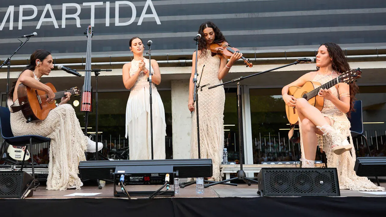 Concierto del grupo de flamenco Las Migas con el que se da inicio al ciclo Escena CIVICAN 2026. I&Ntilde;IGO ALZUGARAY