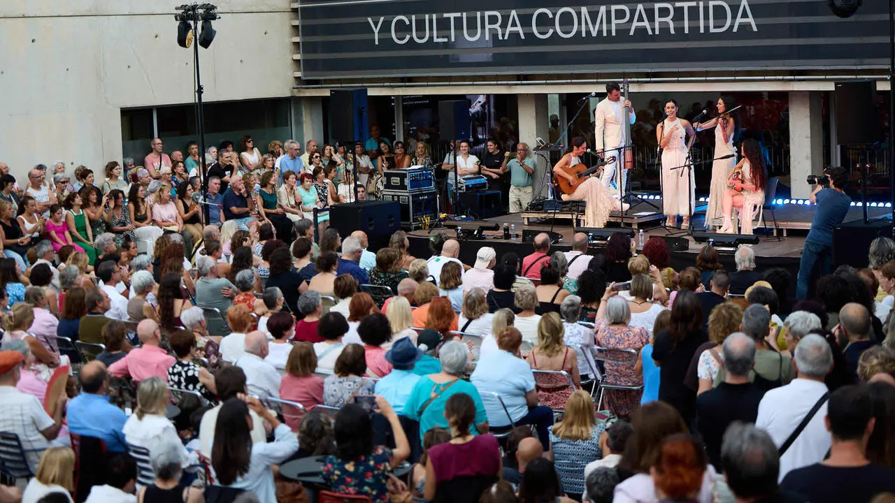 Concierto del grupo de flamenco Las Migas con el que se da inicio al ciclo Escena CIVICAN 2026. I&Ntilde;IGO ALZUGARAY