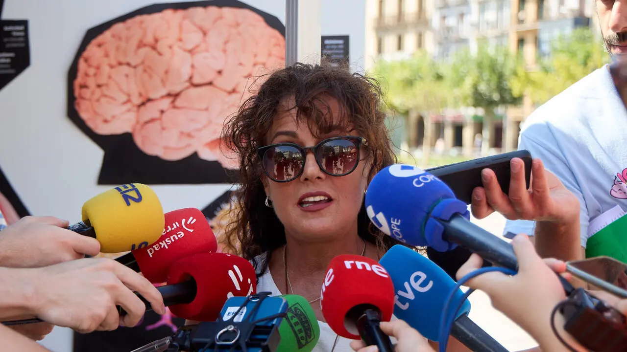 El Comit&eacute; de Personal de Navarrabiomed - Fundaci&oacute;n Miguel Servet realiza una acci&oacute;n p&uacute;blica para dar a conocer cu&aacute;l es su trabajo (investigaci&oacute;n cient&iacute;fica) y para reivindicar un convenio de trabajo propio. I&Ntilde;IGO ALZUGARAY
