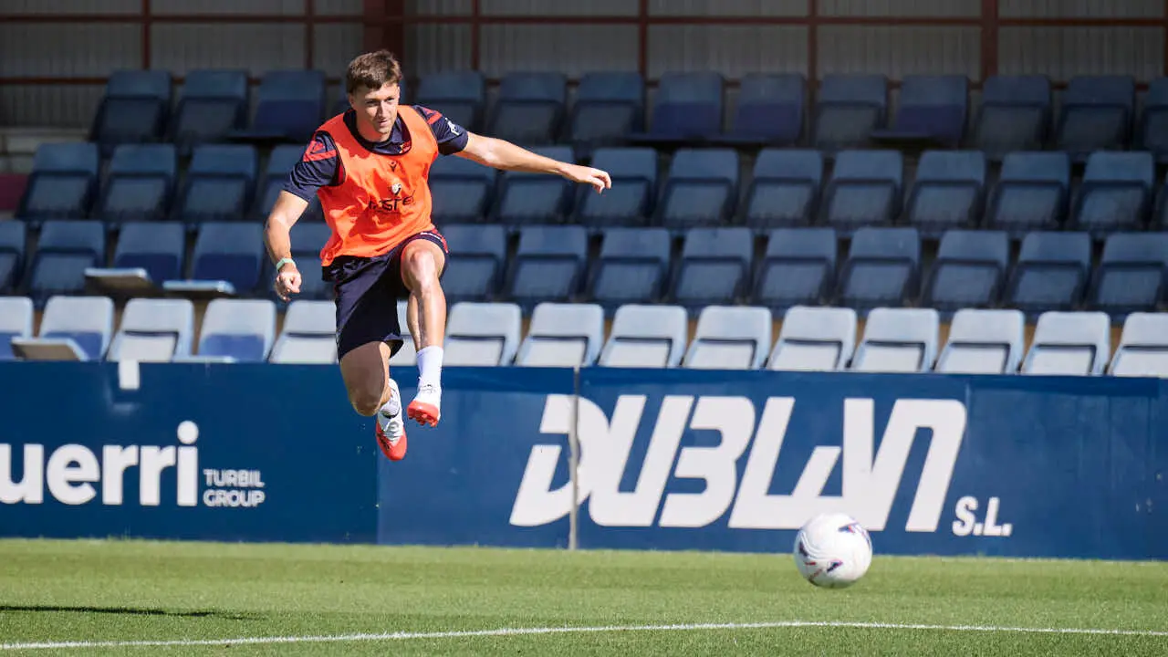 Osasuna entrena en las instalaciones de Tajonar durante la pre temporada 2026. PABLO LASAOSA