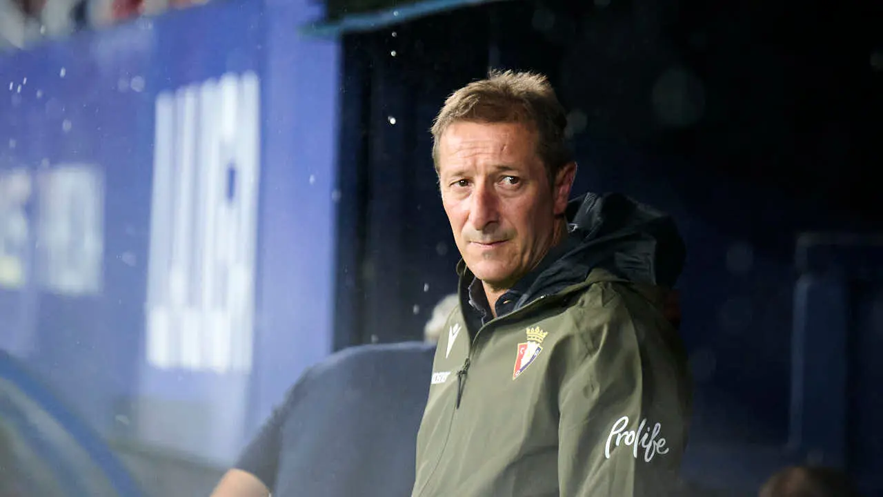 Osasuna se enfrenta al Al-Ain en el Sadar durante la pre temporada 2026-2027. PABLO LASAOSA