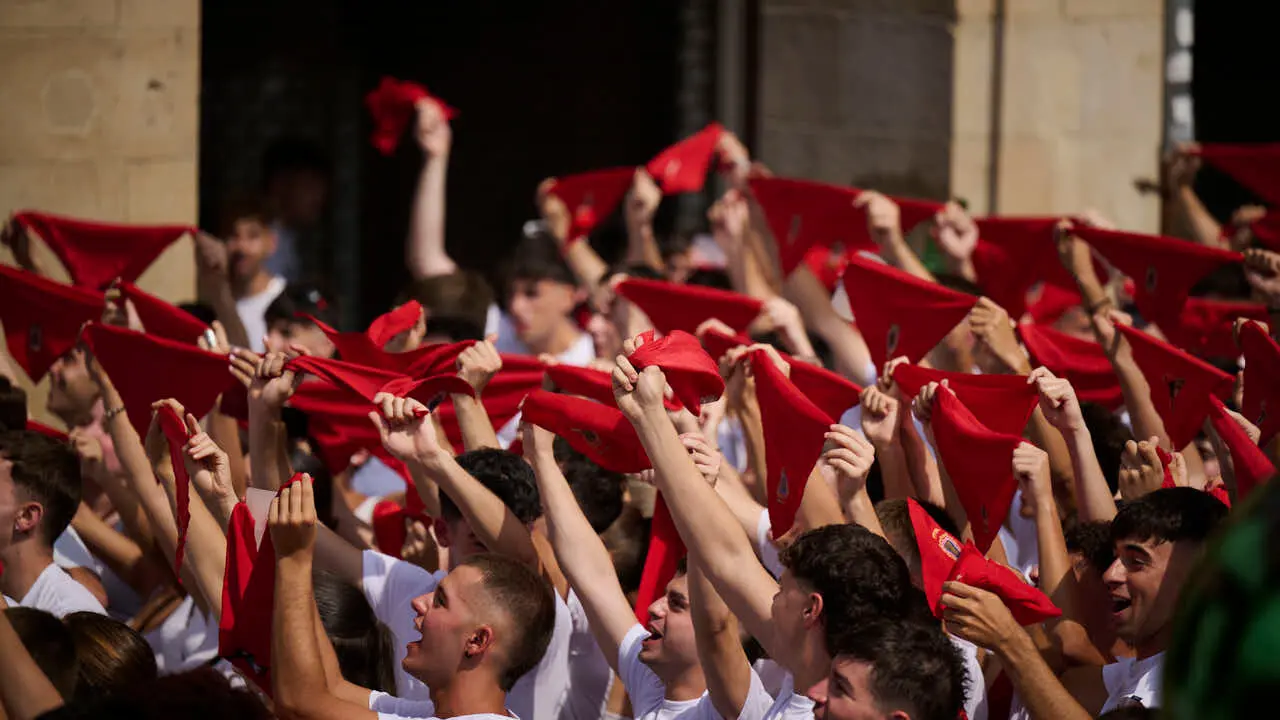 Tafalla da comienzo a sus fiestas 2026 con el Chupinazo. PABLO LASAOSA
