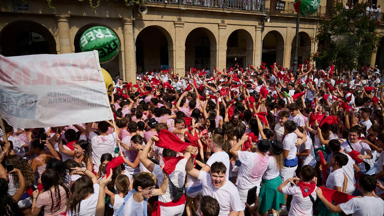 Tafalla da comienzo a sus fiestas 2026 con el Chupinazo. PABLO LASAOSA