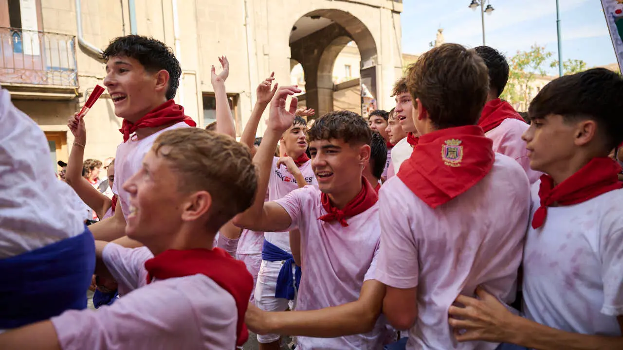 Tafalla da comienzo a sus fiestas 2026 con el Chupinazo. PABLO LASAOSA