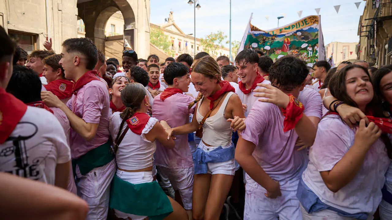 Tafalla da comienzo a sus fiestas 2026 con el Chupinazo. PABLO LASAOSA
