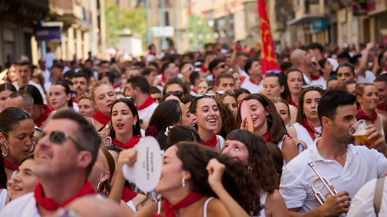 Tafalla da comienzo a sus fiestas 2026 con el Chupinazo. PABLO LASAOSA