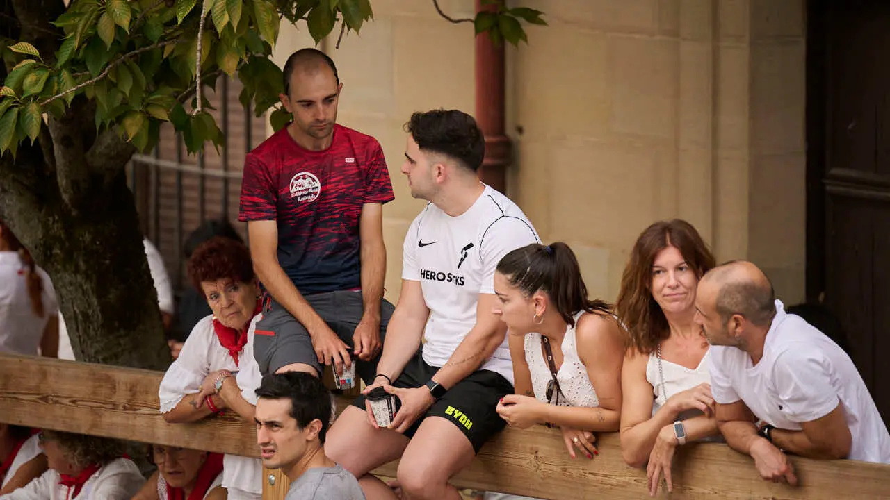 Primer encierro de las fiestas de Tafalla 2026 con toros de Valdell&aacute;n. PABLO LASAOSA