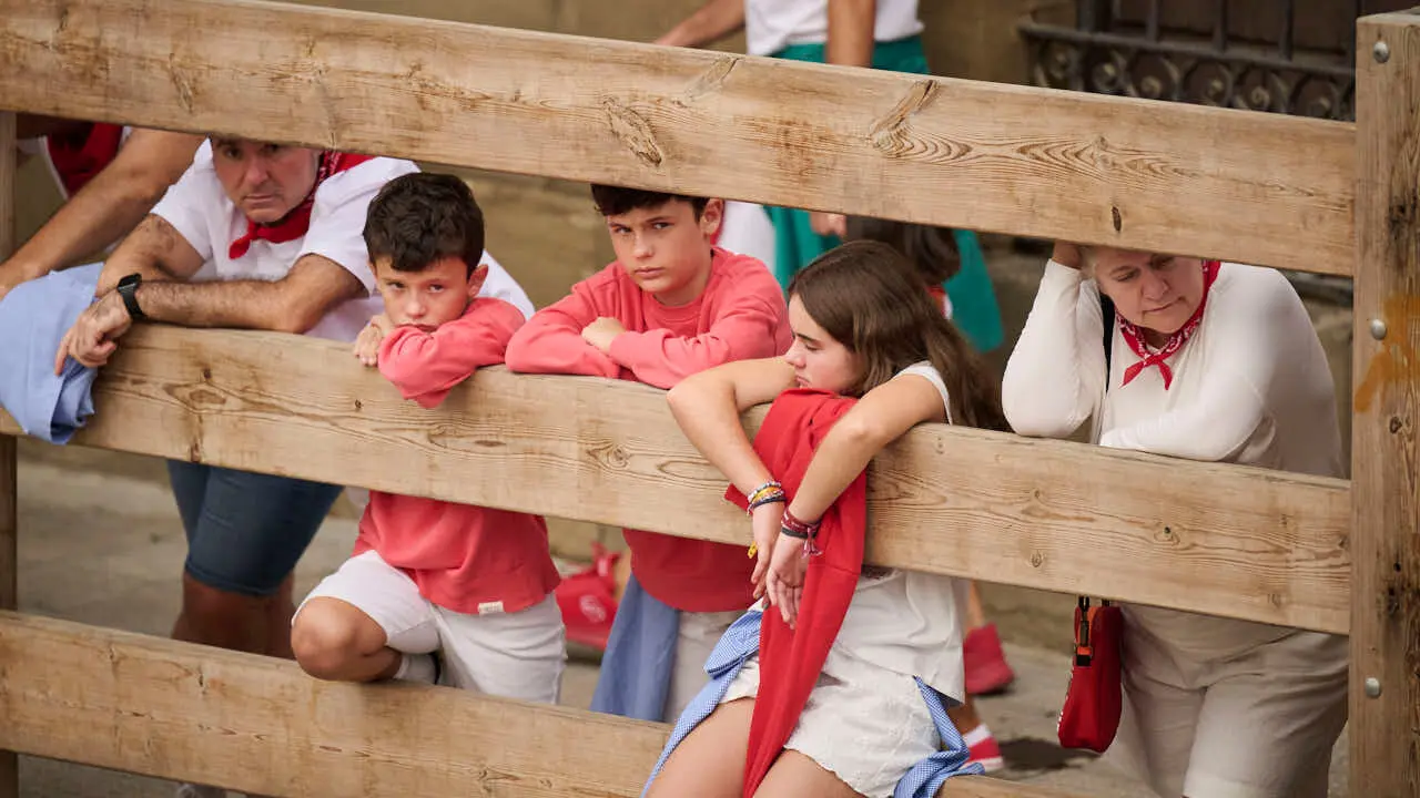 Primer encierro de las fiestas de Tafalla 2026 con toros de Valdell&aacute;n. PABLO LASAOSA