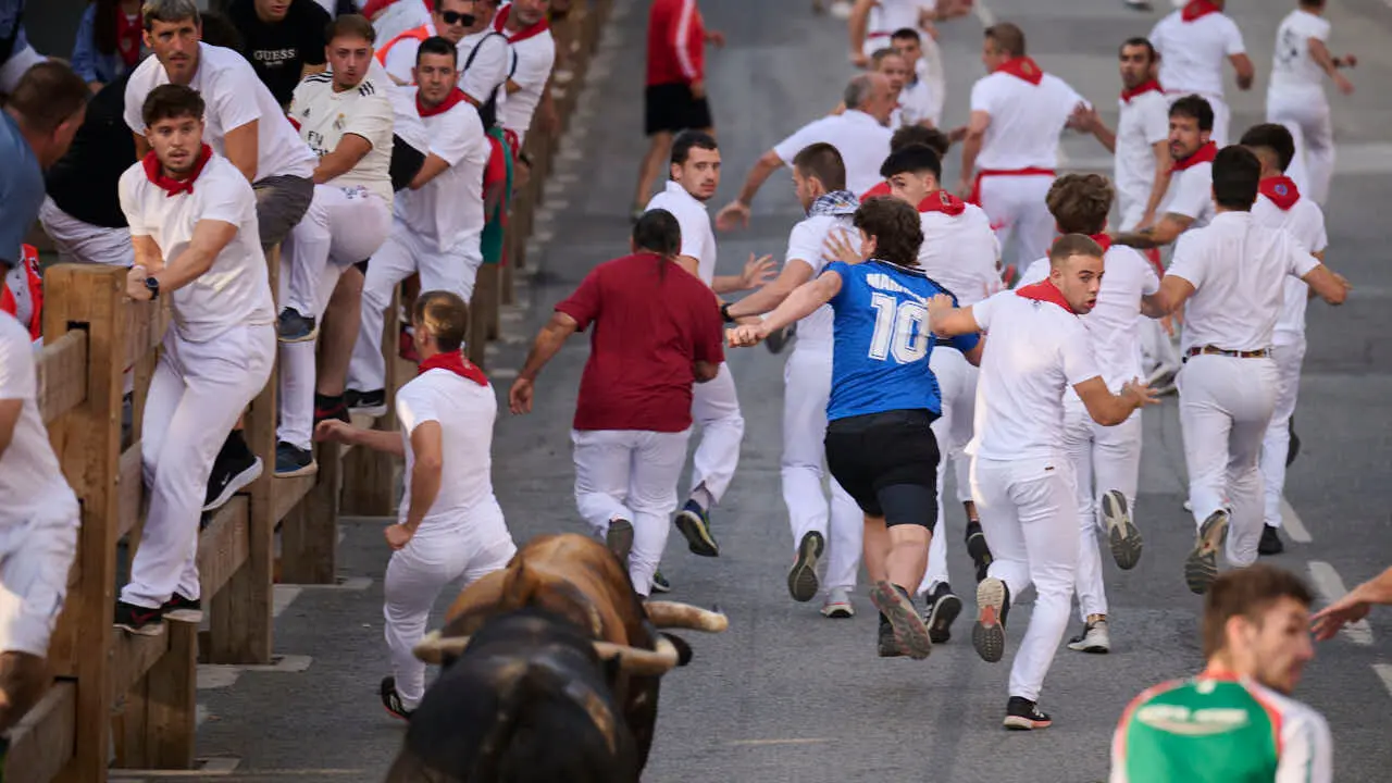 Segundo encierro de Tafalla 2026 con toros de Sobral. PABLO LASAOSA