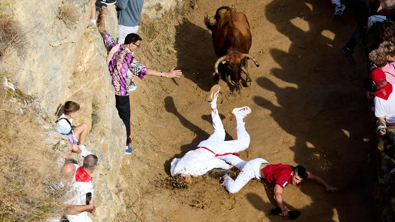 Sexto encierro del Pil&oacute;n de Falces 2026. I&Ntilde;IGO ALZUGARAY