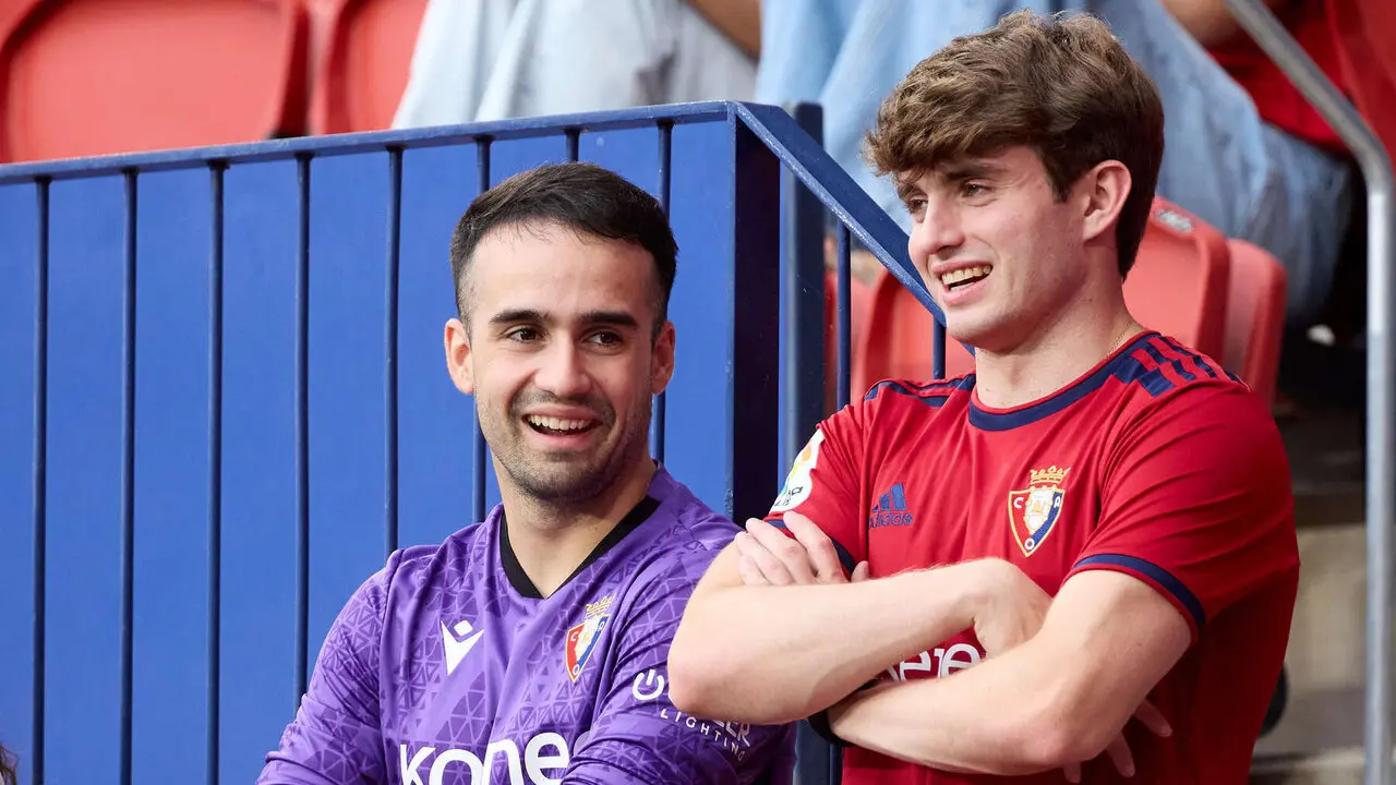 La grada del estadio de El Sadar durante el partido de La Liga EA Sports entre CA Osasuna y Levante UD disputado en Pamplona. I&Ntilde;IGO ALZUGARAY