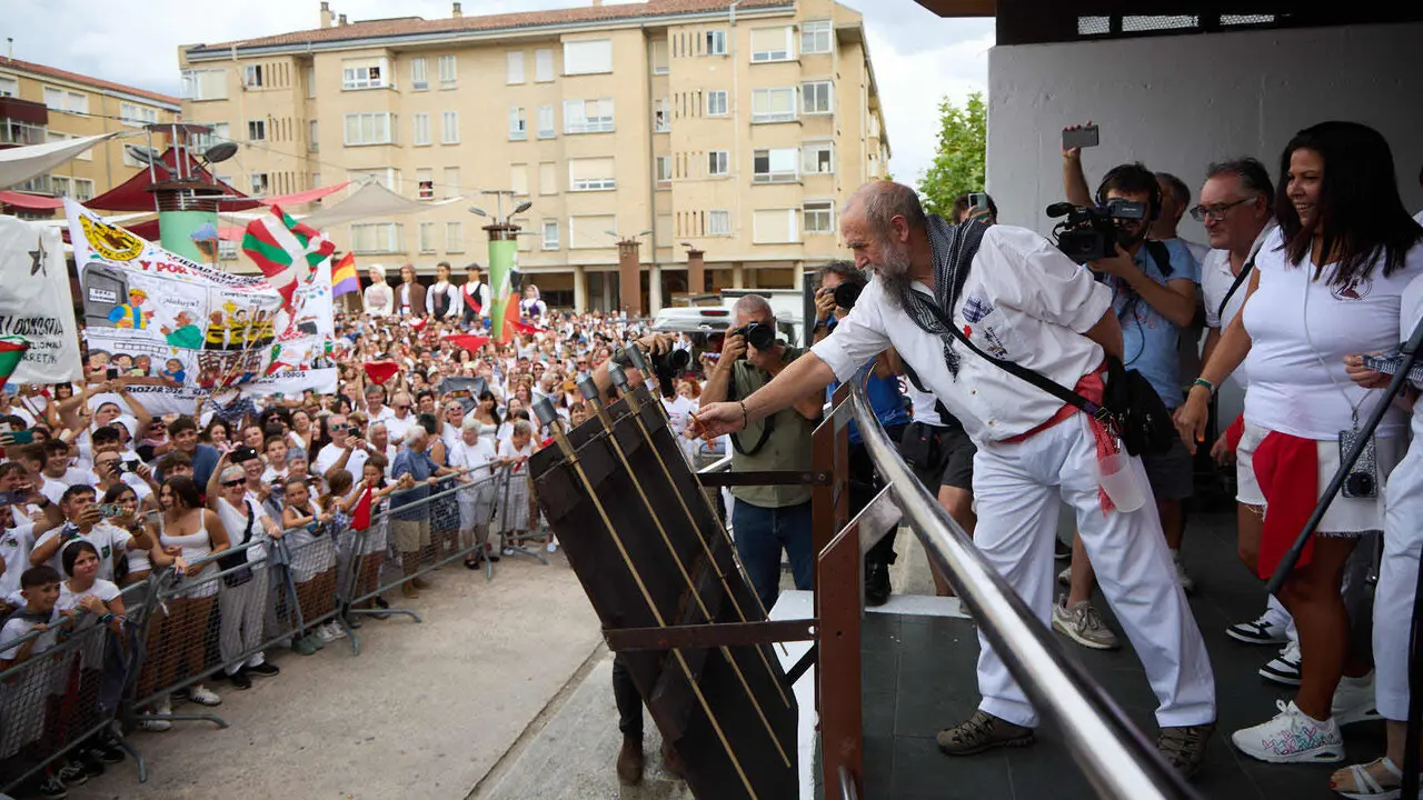 Chupinazo de inicio de las Fiestas de Berriozar 2026. NAVARRA.COM