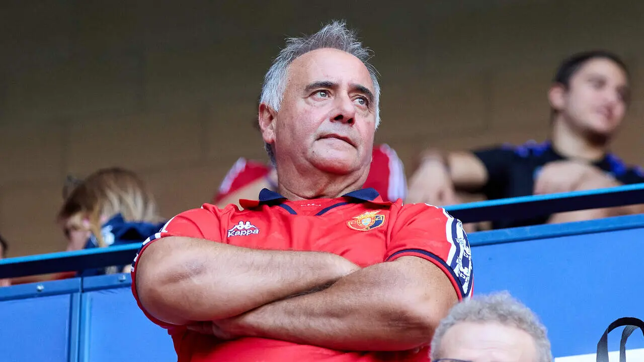 La grada del estadio de El Sadar durante el partido de LaLiga EA Sports entre CA Osasuna y Getafe CF disputado en Pamplona. I&Ntilde;IGO ALZUGARAY