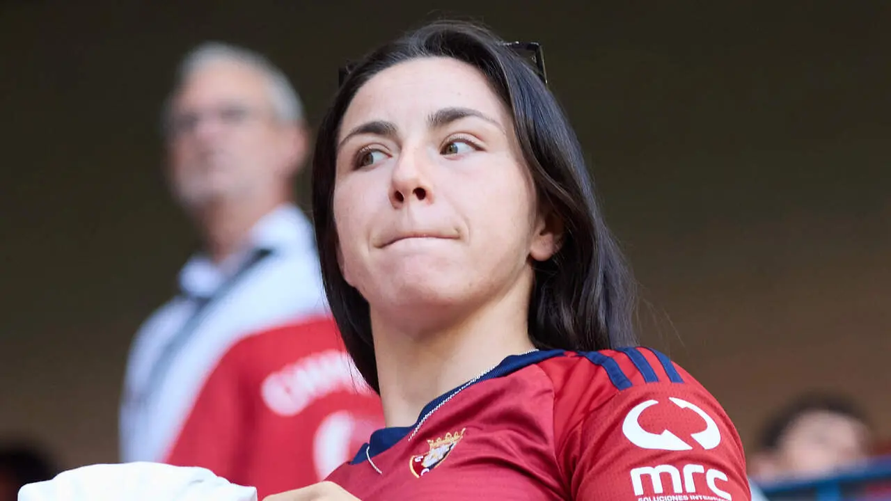 La grada del estadio de El Sadar durante el partido de LaLiga EA Sports entre CA Osasuna y Getafe CF disputado en Pamplona. I&Ntilde;IGO ALZUGARAY