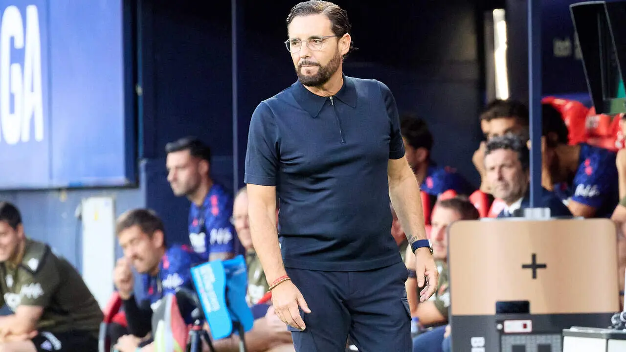 Jos&eacute; Bordal&aacute;s (Entrenador. GET) durante el partido de LaLiga EA Sports entre CA Osasuna y Getafe CF disputado en el estadio de El Sadar en Pamplona. I&Ntilde;IGO ALZUGARAY
