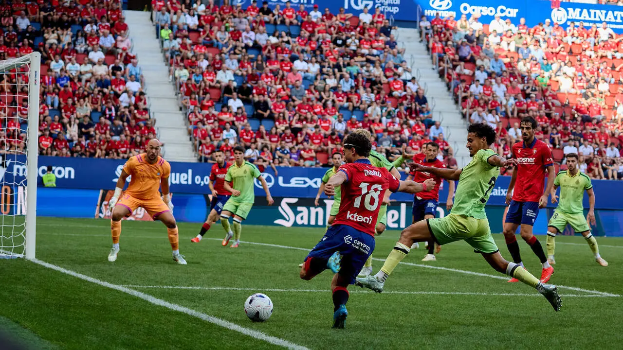 Partido de LaLiga EA Sports entre CA Osasuna y RCD Espanyol disputado en El Sadar en Pamplona. I&Ntilde;IGO ALZUGARAY