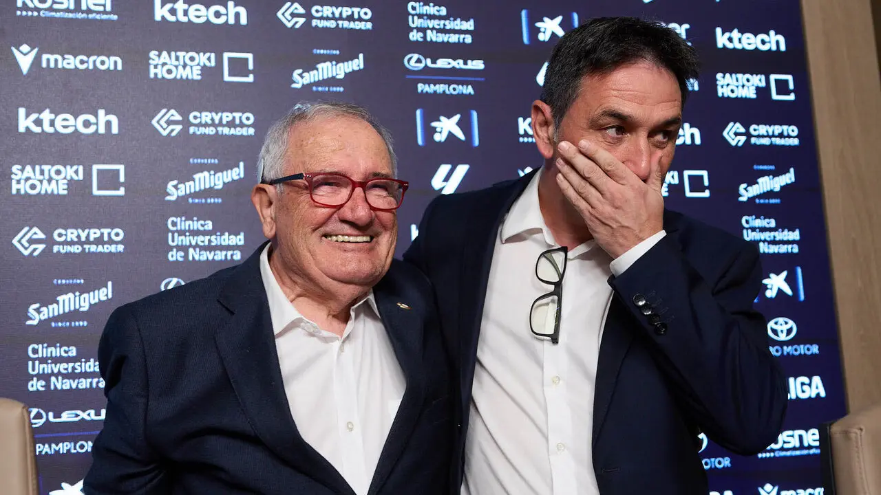El director deportivo del Club Atl&eacute;tico Osasuna durante la &uacute;ltima d&eacute;cada, Braulio V&aacute;zquez, ofrece una rueda de prensa tras anunciar su salida del equipo.  I&Ntilde;IGO ALZUGARAY