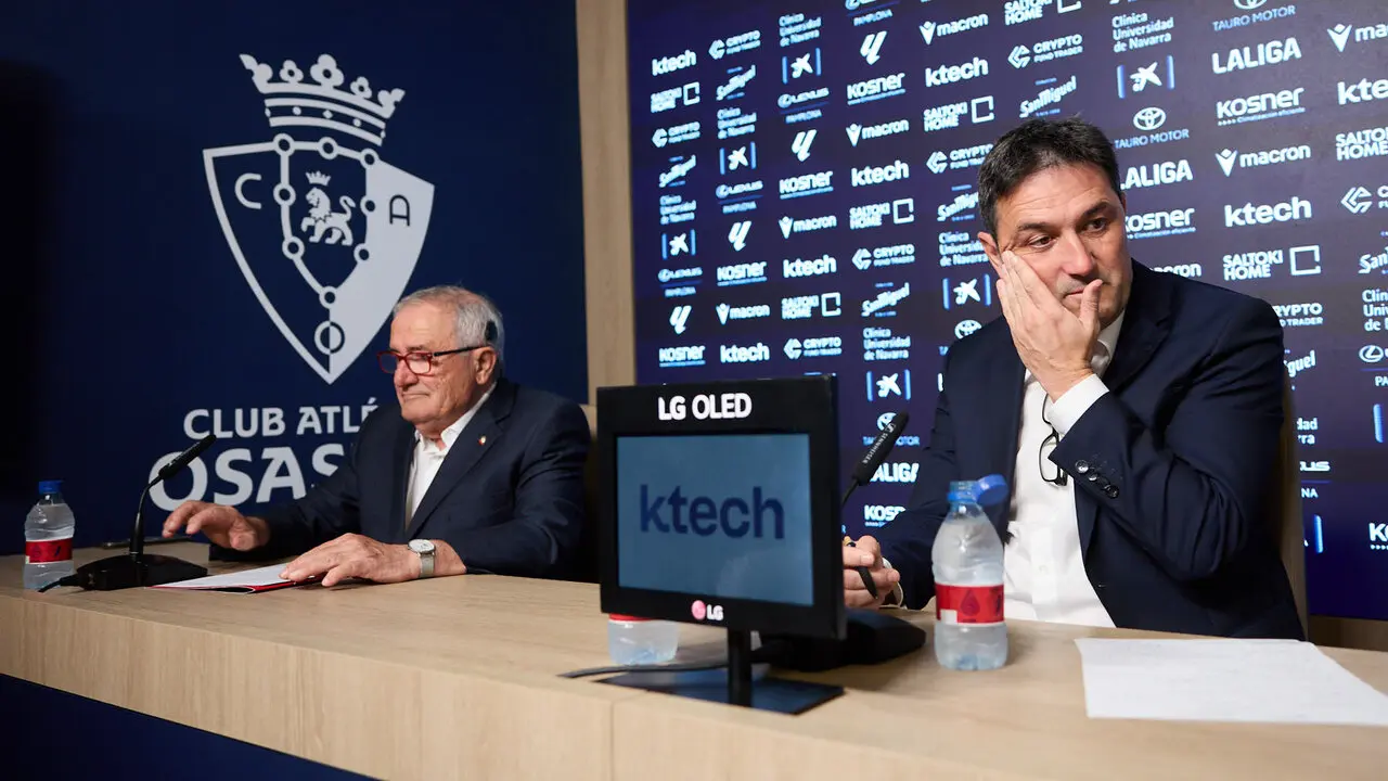 El director deportivo del Club Atl&eacute;tico Osasuna durante la &uacute;ltima d&eacute;cada, Braulio V&aacute;zquez, ofrece una rueda de prensa tras anunciar su salida del equipo.  I&Ntilde;IGO ALZUGARAY