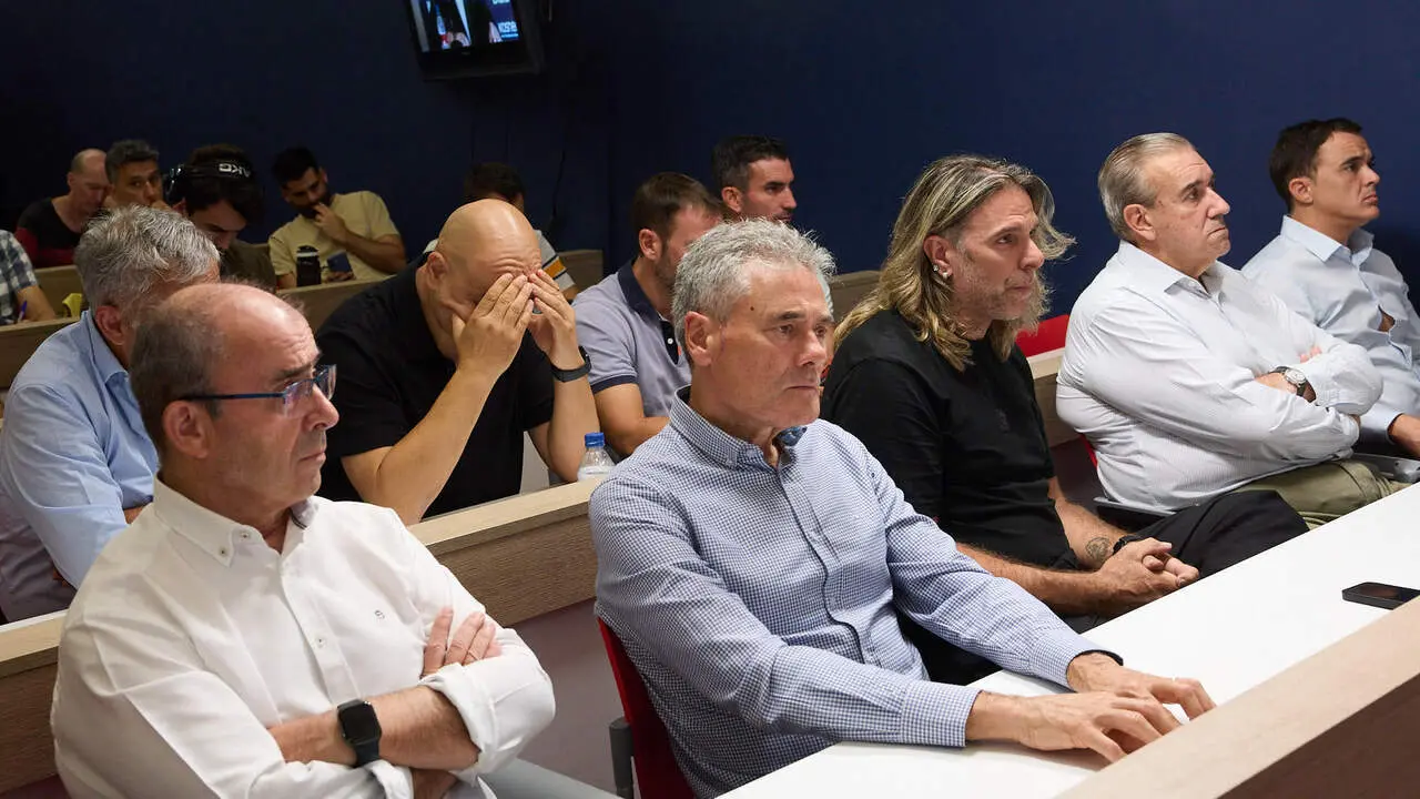 El director deportivo del Club Atl&eacute;tico Osasuna durante la &uacute;ltima d&eacute;cada, Braulio V&aacute;zquez, ofrece una rueda de prensa tras anunciar su salida del equipo.  I&Ntilde;IGO ALZUGARAY