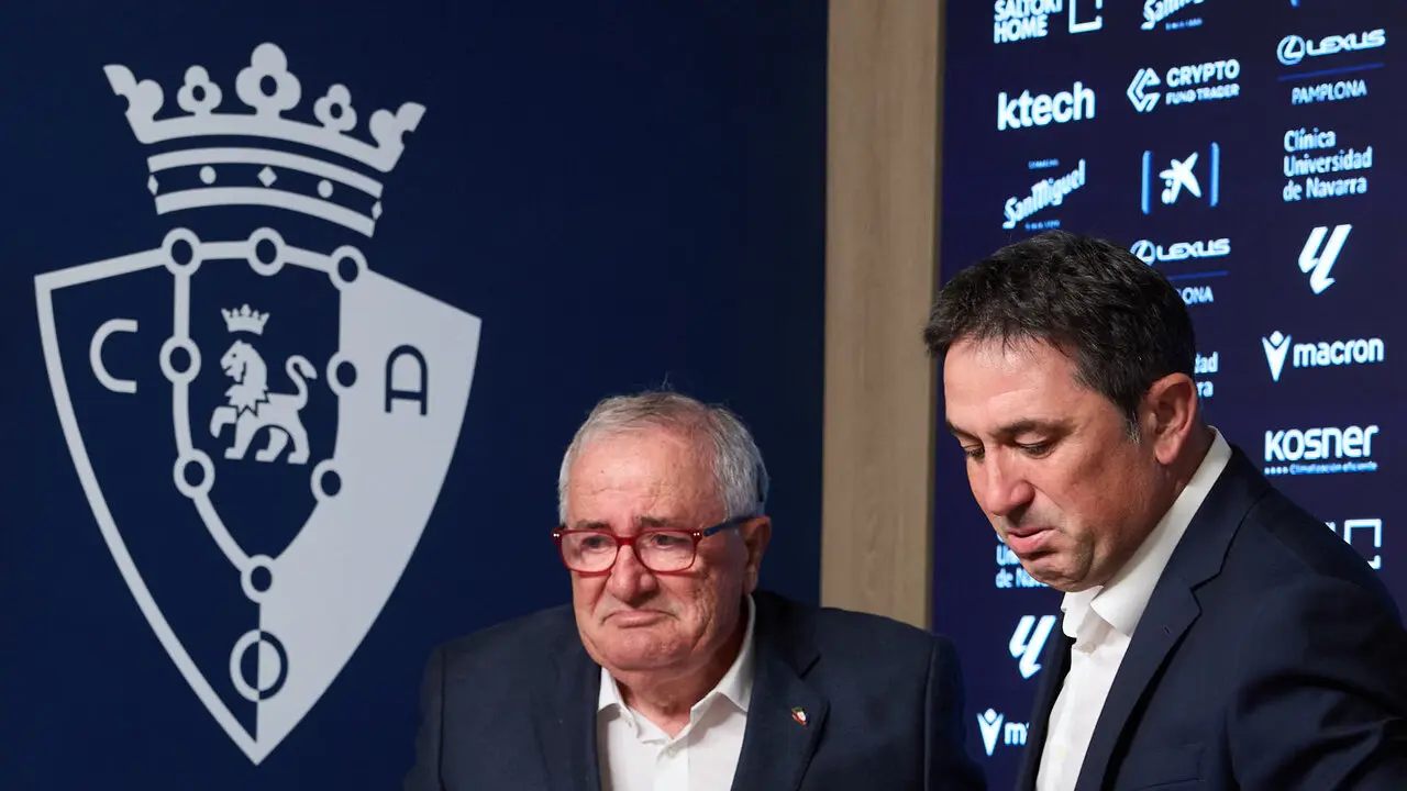 El director deportivo del Club Atl&eacute;tico Osasuna durante la &uacute;ltima d&eacute;cada, Braulio V&aacute;zquez, ofrece una rueda de prensa tras anunciar su salida del equipo.  I&Ntilde;IGO ALZUGARAY