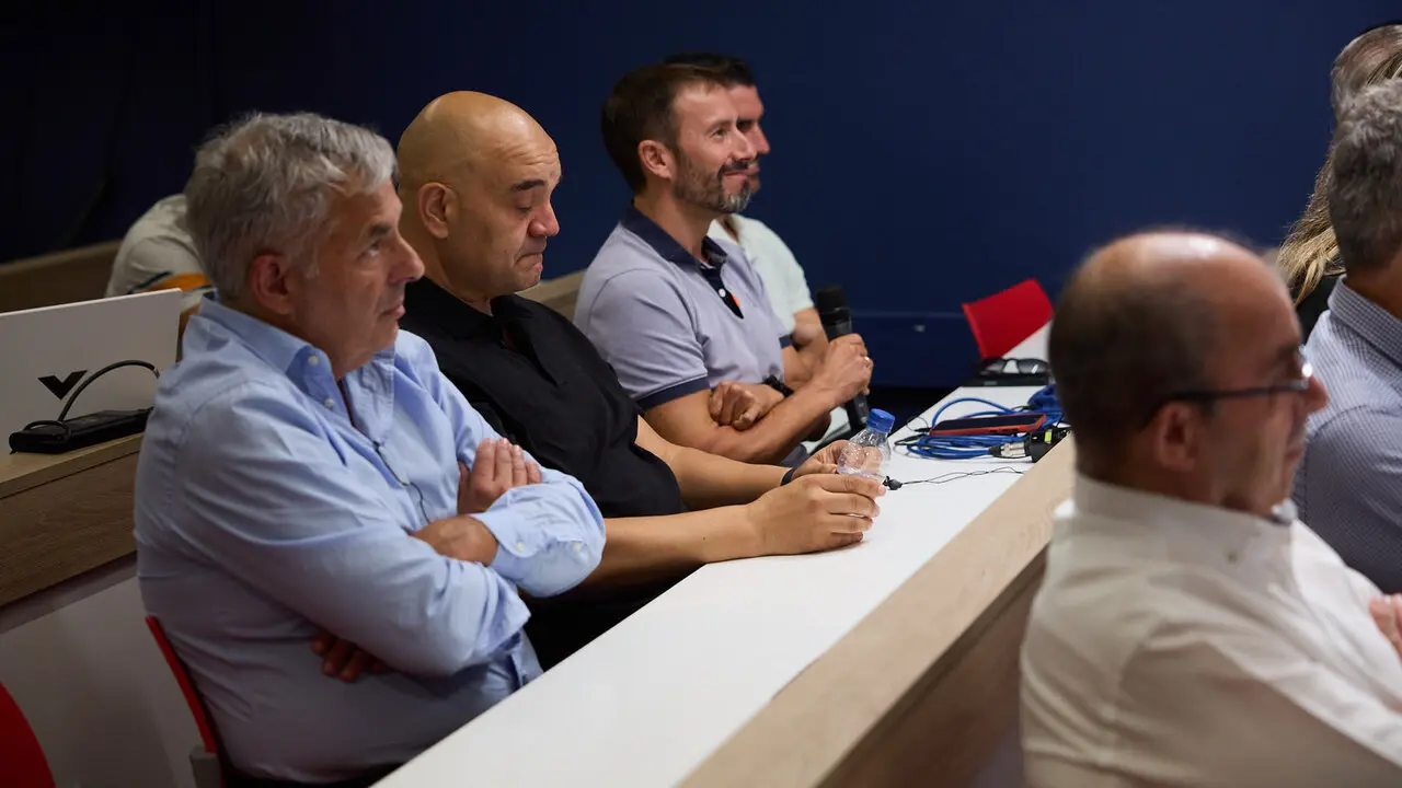 El director deportivo del Club Atl&eacute;tico Osasuna durante la &uacute;ltima d&eacute;cada, Braulio V&aacute;zquez, ofrece una rueda de prensa tras anunciar su salida del equipo.  I&Ntilde;IGO ALZUGARAY