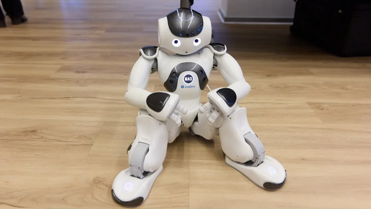 Showroom tecnol&oacute;gico organizado por el Centro de Investigaci&oacute;n en Inteligencia Artificial de Navarra (NAIR Center) para mostrar robots sociales, tecnolog&iacute;as de apoyo a los cuidados y otras soluciones destinadas a favorecer la autonom&iacute;a de las personas. I&Ntilde;IGO ALZUGARAY