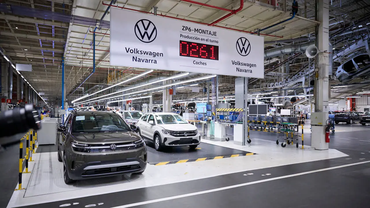 Presentaci&oacute;n del inicio de la producci&oacute;n del Volkswagen ID. Cross en la planta de Pamplona. PABLO LASAOSA