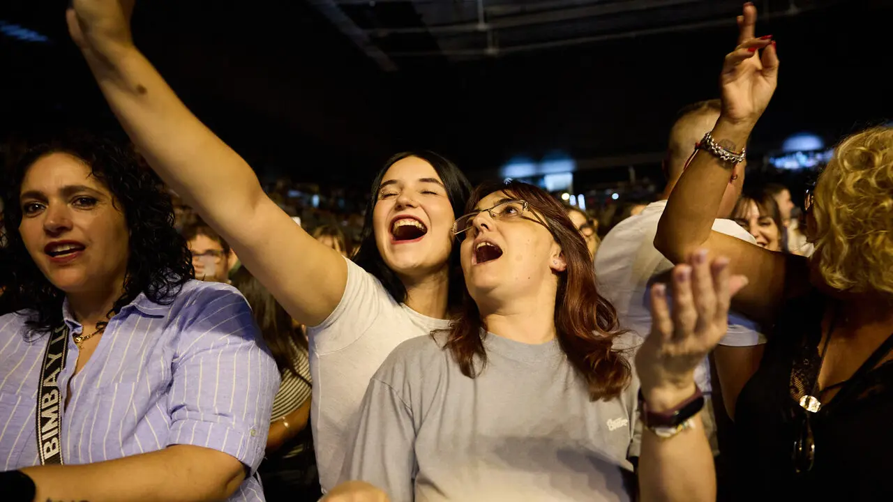 Concierto de Camela en el pabell&oacute;n Navarra Arena de Pamplona dentro de su Tour 2026 Camela + de 30. I&Ntilde;IGO ALZUGARAY