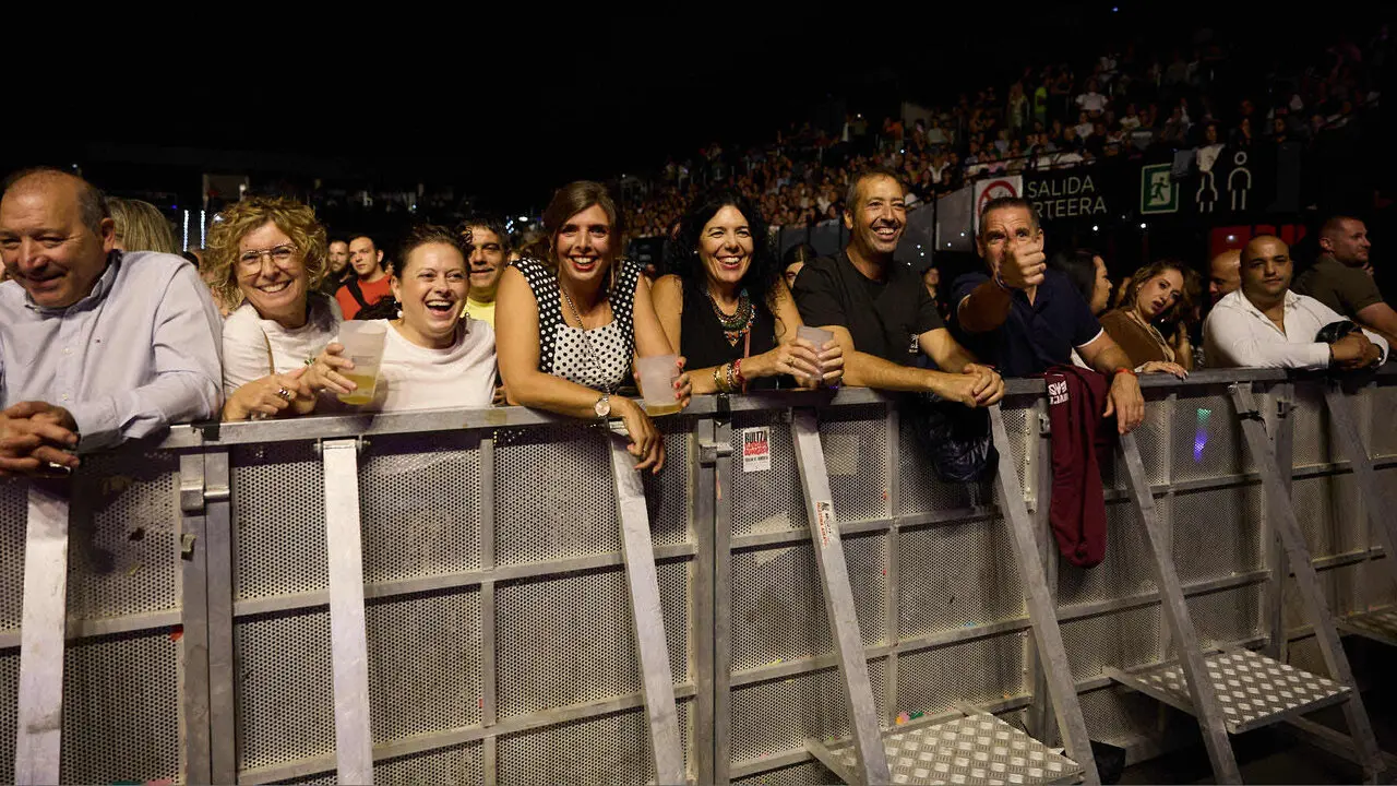 Concierto de Camela en el pabell&oacute;n Navarra Arena de Pamplona dentro de su Tour 2026 Camela + de 30. I&Ntilde;IGO ALZUGARAY