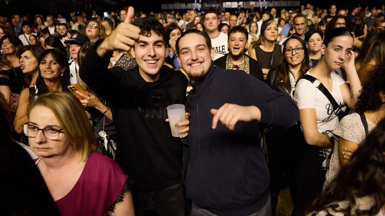 Concierto de Camela en el pabell&oacute;n Navarra Arena de Pamplona dentro de su Tour 2026 Camela + de 30. I&Ntilde;IGO ALZUGARAY