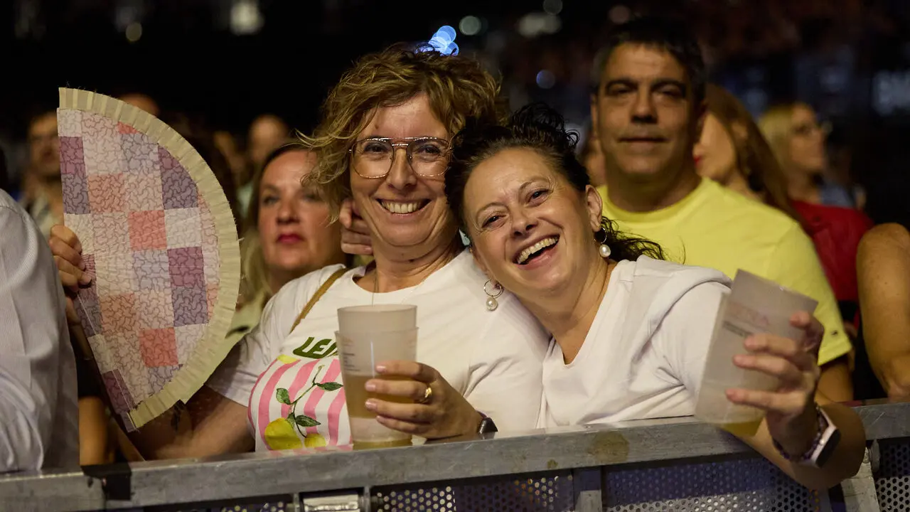 Concierto de Camela en el pabell&oacute;n Navarra Arena de Pamplona dentro de su Tour 2026 Camela + de 30. I&Ntilde;IGO ALZUGARAY