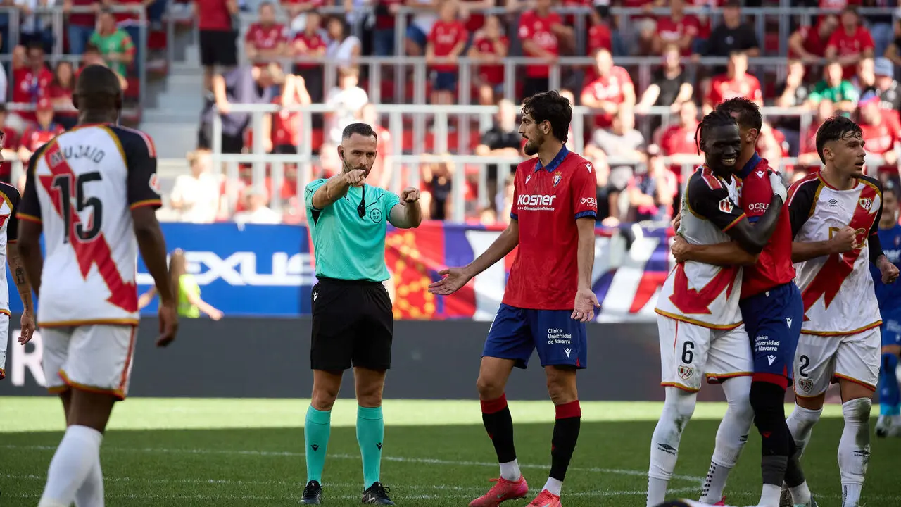 Partido de LaLiga EA Sports entre CA Osasuna y Rayo Vallecano disputado en el estadio de El Sadar en Pamplona. I&Ntilde;IGO ALZUGARAY