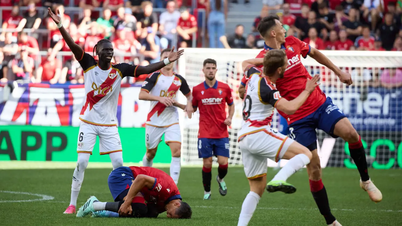 Partido de LaLiga EA Sports entre CA Osasuna y Rayo Vallecano disputado en el estadio de El Sadar en Pamplona. I&Ntilde;IGO ALZUGARAY