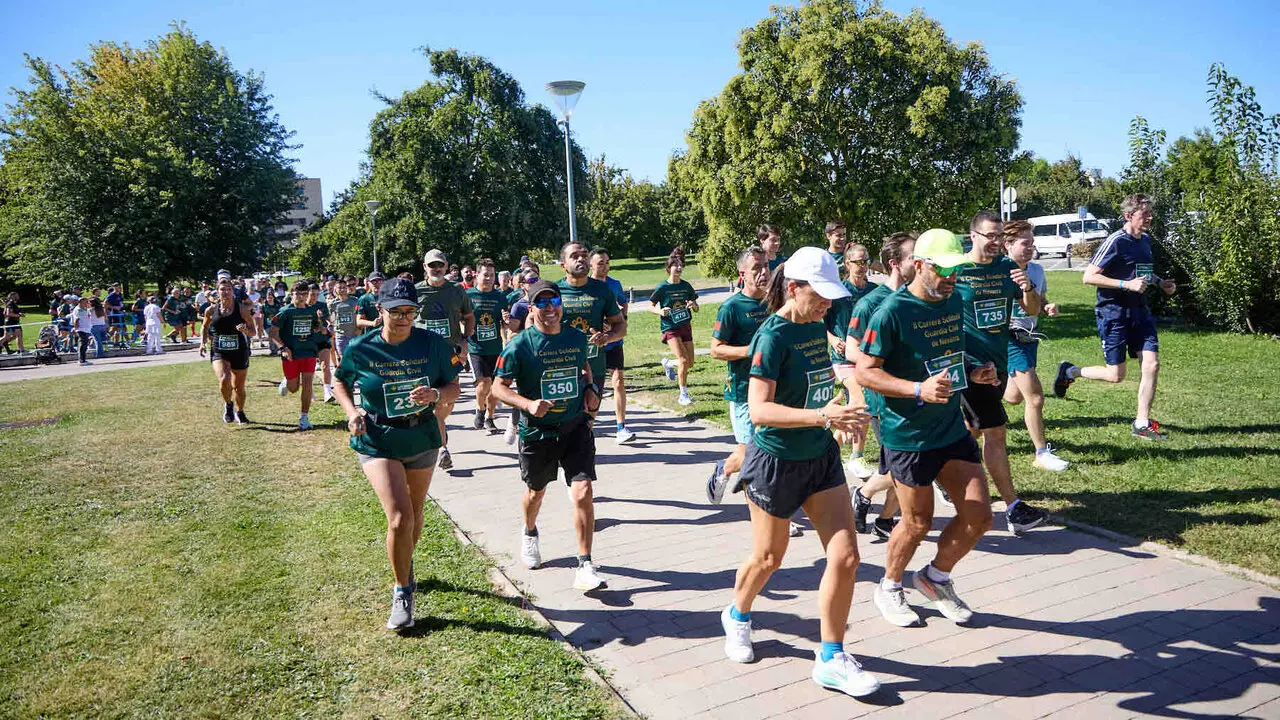 II Carrera Solidaria de la Guardia Civil de Navarra, a beneficio de Aspace, celebrada en Sarriguren. I&Ntilde;IGO ALZUGARAY