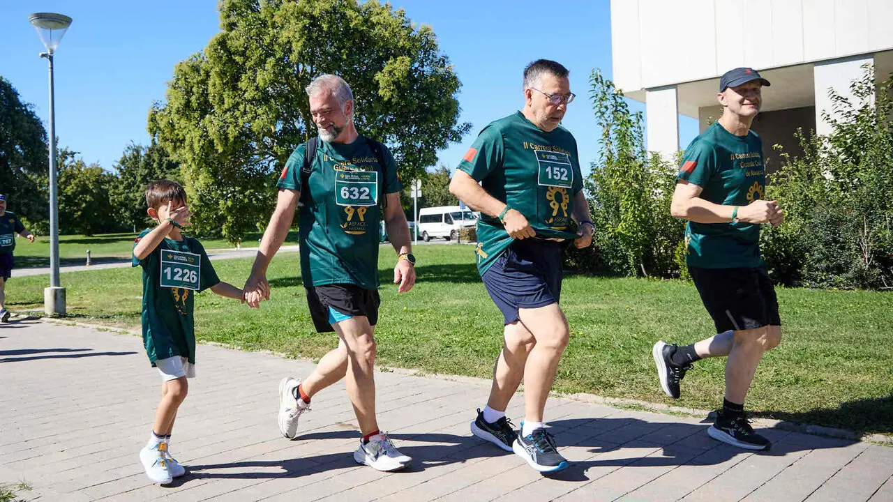 II Carrera Solidaria de la Guardia Civil de Navarra, a beneficio de Aspace, celebrada en Sarriguren. I&Ntilde;IGO ALZUGARAY