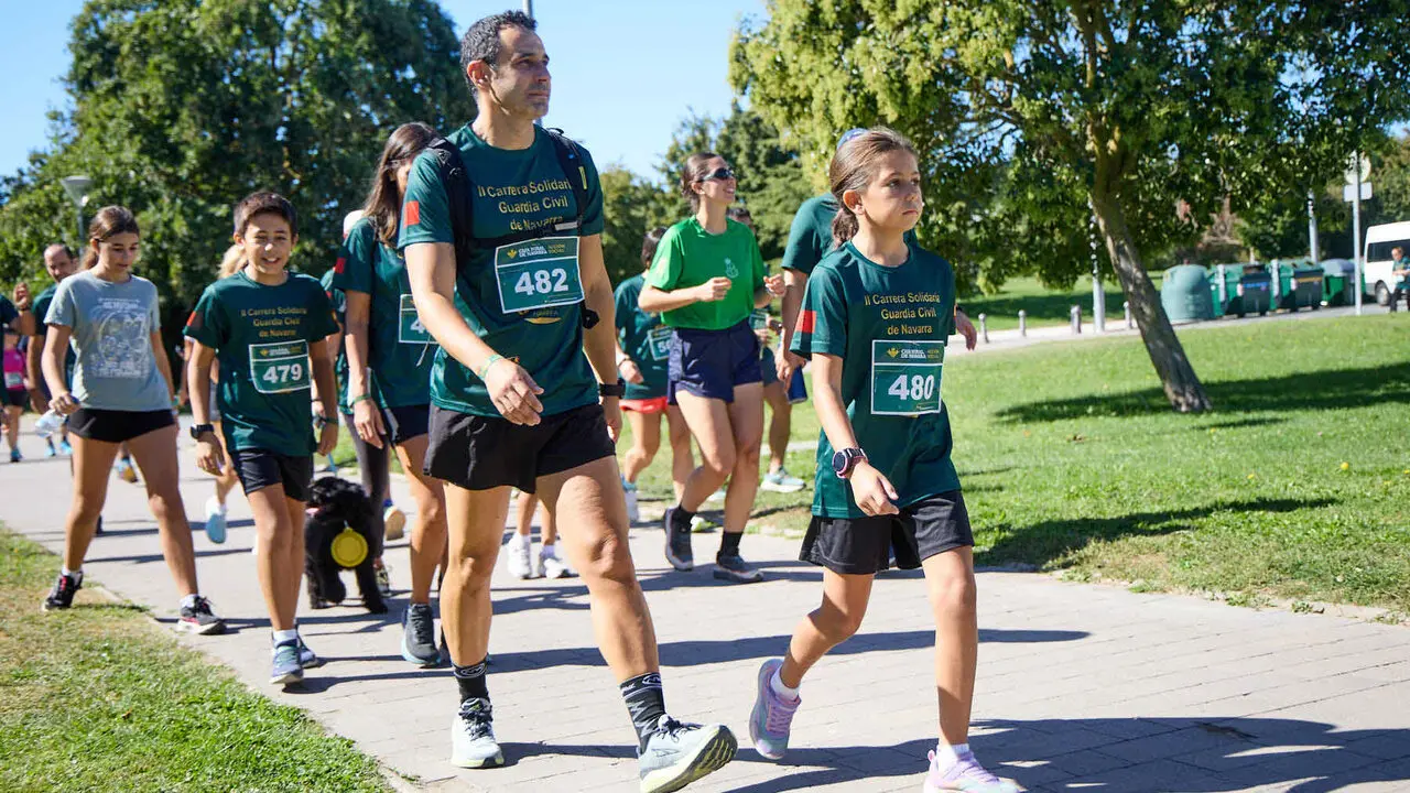 II Carrera Solidaria de la Guardia Civil de Navarra, a beneficio de Aspace, celebrada en Sarriguren. I&Ntilde;IGO ALZUGARAY
