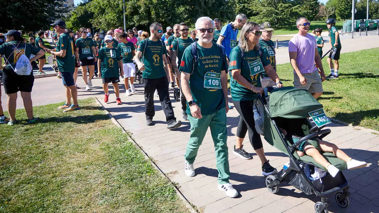 II Carrera Solidaria de la Guardia Civil de Navarra, a beneficio de Aspace, celebrada en Sarriguren. I&Ntilde;IGO ALZUGARAY