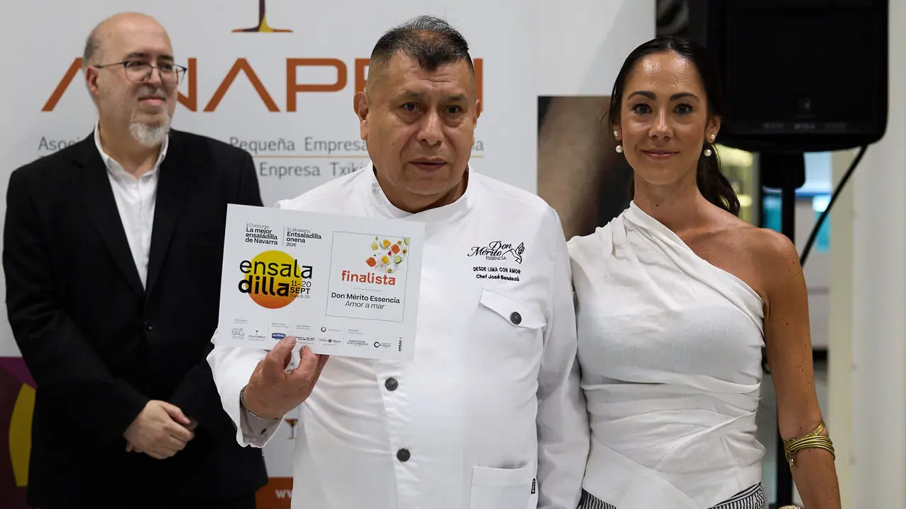 Entrega de premios de la final del II Concurso de Ensaladillas de Navarra en en la Cooperativa de Hosteler&iacute;a de Navarra. i&Ntilde;IGO ALZUGARAY