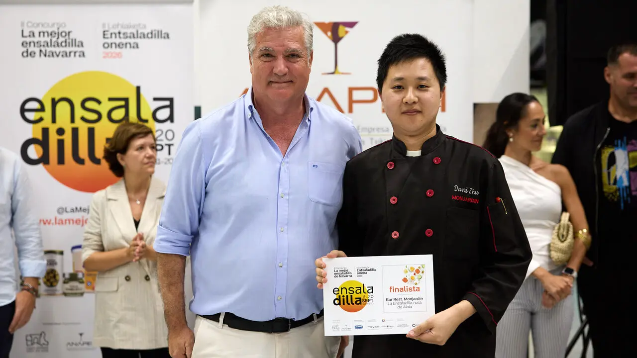 Entrega de premios de la final del II Concurso de Ensaladillas de Navarra en en la Cooperativa de Hosteler&iacute;a de Navarra. i&Ntilde;IGO ALZUGARAY