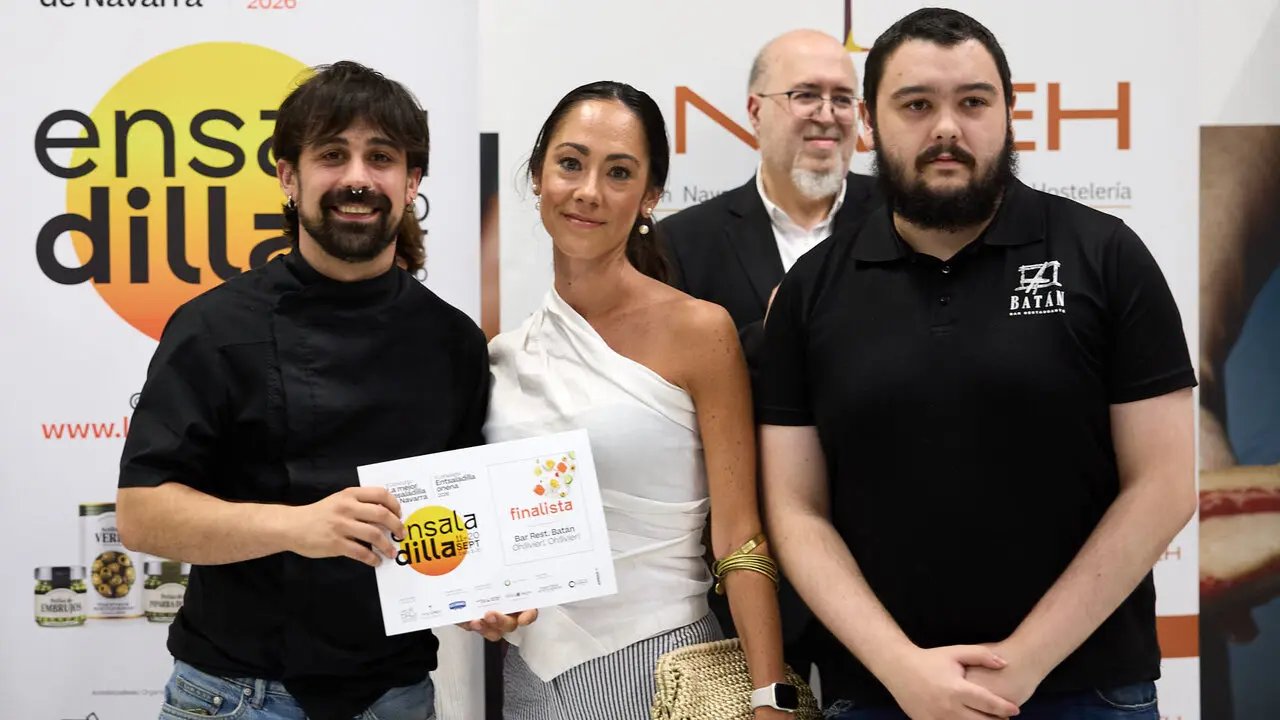 Entrega de premios de la final del II Concurso de Ensaladillas de Navarra en en la Cooperativa de Hosteler&iacute;a de Navarra. i&Ntilde;IGO ALZUGARAY