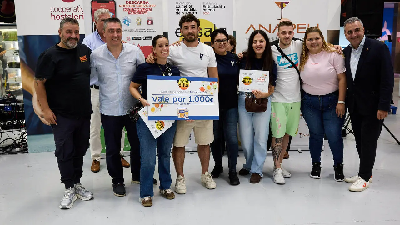 Entrega de premios de la final del II Concurso de Ensaladillas de Navarra en en la Cooperativa de Hosteler&iacute;a de Navarra. i&Ntilde;IGO ALZUGARAY